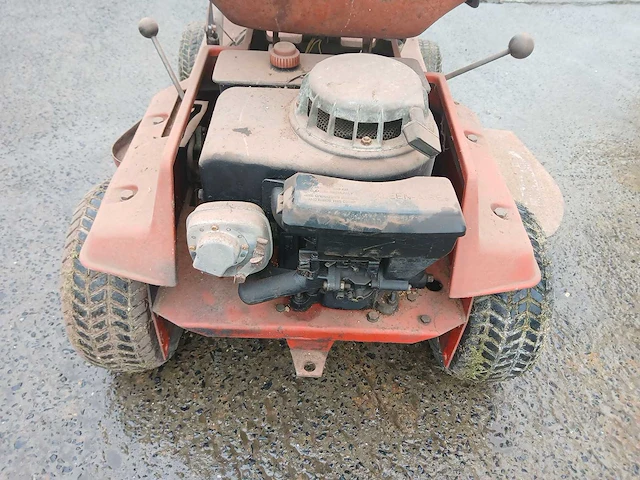 Massey ferguson 832 - afbeelding 10 van  12