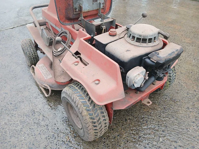 Massey ferguson 832 - afbeelding 12 van  12