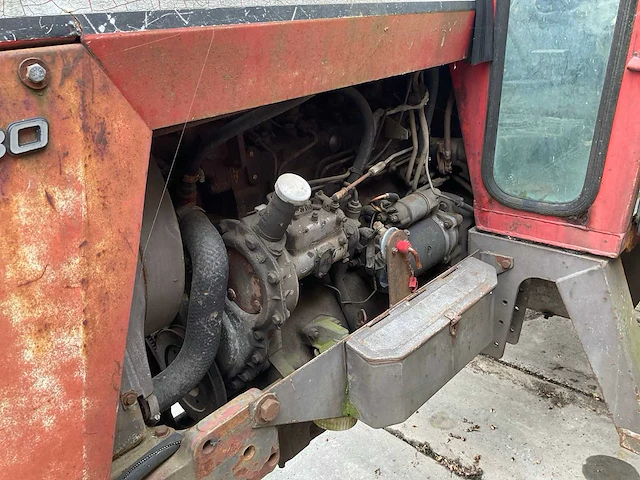 Massey ferguson mf-590 oldtimer tractor - afbeelding 10 van  22