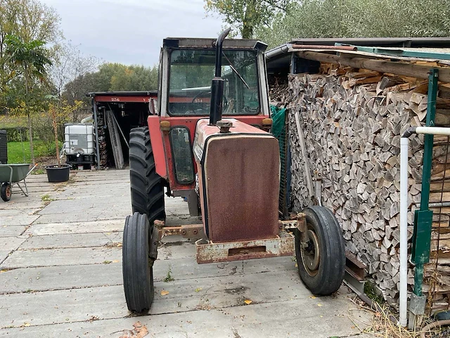 Massey ferguson mf-590 oldtimer tractor - afbeelding 12 van  22