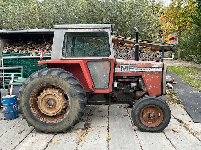 Massey ferguson mf-590 oldtimer tractor - afbeelding 17 van  22