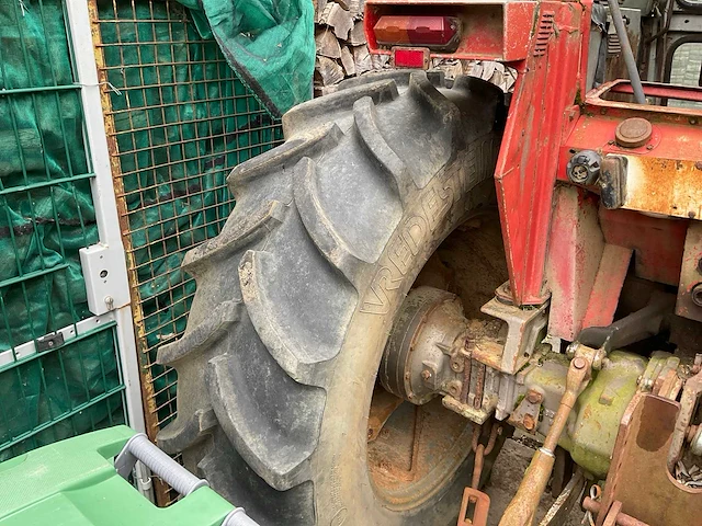 Massey ferguson mf-590 oldtimer tractor - afbeelding 22 van  22
