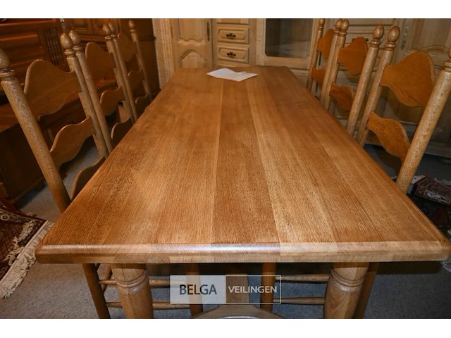 Massief eetkamer tafel met 6 klassieke stoelen - afbeelding 3 van  7