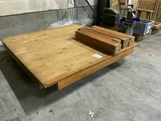 Massief eetkamertafel - afbeelding 2 van  3