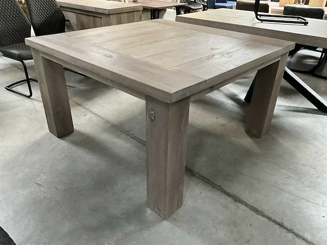 Massief eiken eetkamertafel 140x140 - afbeelding 2 van  4