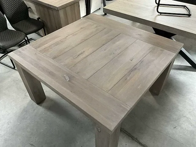 Massief eiken eetkamertafel 140x140 - afbeelding 4 van  4