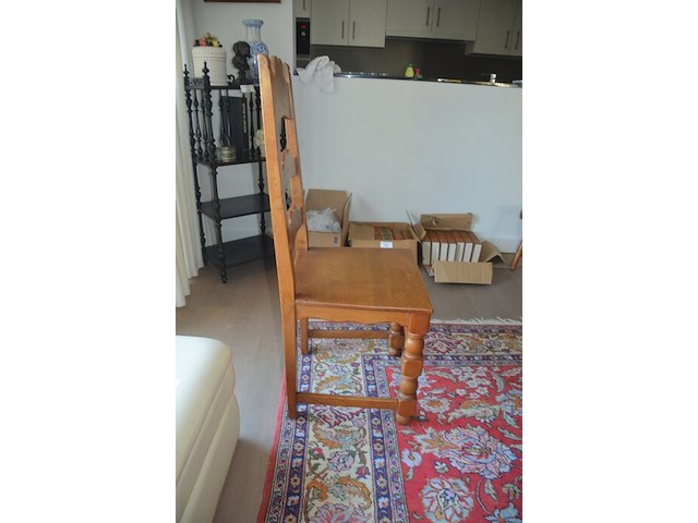 Massief eiken uitschuifbare tafel ca. 2 x 0,80m, 6 massief eiken stoelen, oosters tapijt ca. 3,50 x 2,50m - afbeelding 5 van  13