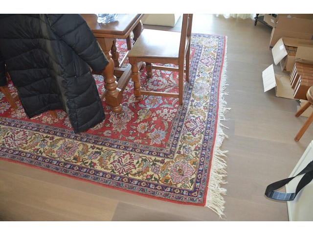 Massief eiken uitschuifbare tafel ca. 2 x 0,80m, 6 massief eiken stoelen, oosters tapijt ca. 3,50 x 2,50m - afbeelding 8 van  13