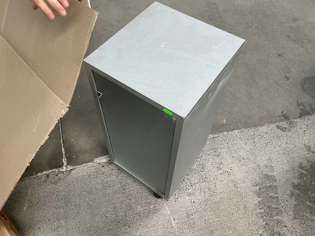 Massief houten bureau - afbeelding 6 van  16