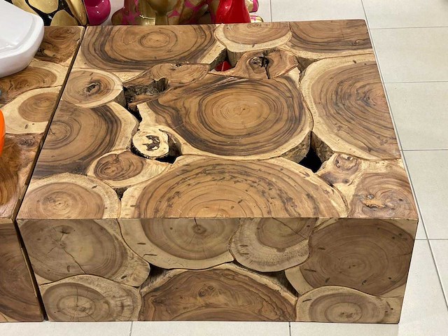 Massief wortelhouten / root wood salontafel 100cm x 100cm h42cm - afbeelding 2 van  2