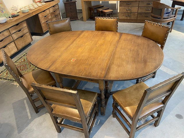 Massieve ovaal tafel (inklapbaar) met 6 stoelen - afbeelding 2 van  5