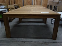 Massieve teak tafel outdoor & indoor - afbeelding 1 van  5