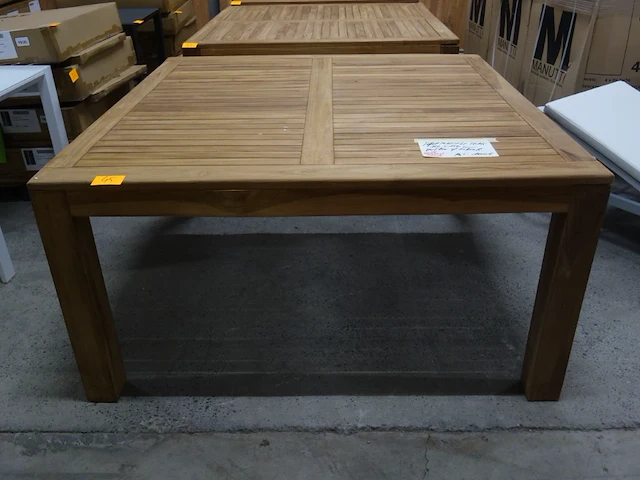 Massieve teak tafel outdoor & indoor - afbeelding 1 van  5