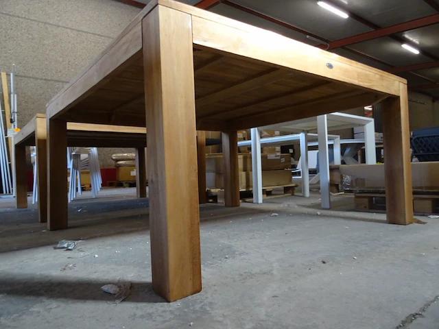 Massieve teak tafel - afbeelding 3 van  6