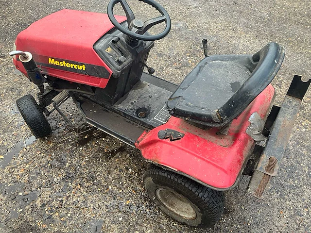 Mastercut 118t zitmaaier / tuintractor - afbeelding 10 van  15