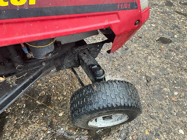 Mastercut 118t zitmaaier / tuintractor - afbeelding 13 van  15