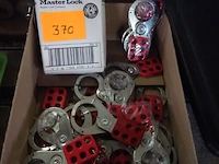 Masterlock hangslotenvermeerderaar (ongeveer 24 stuks) - afbeelding 1 van  1