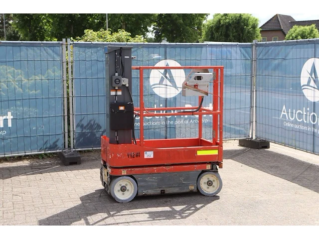 Masthoogwerker skyjack sj12 5.65m elektrisch 5.65m 2014 - afbeelding 1 van  1