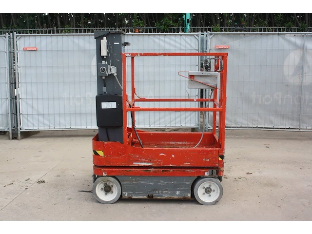 Masthoogwerker skyjack sj12 elektrisch 4.5m 2013 - afbeelding 1 van  1