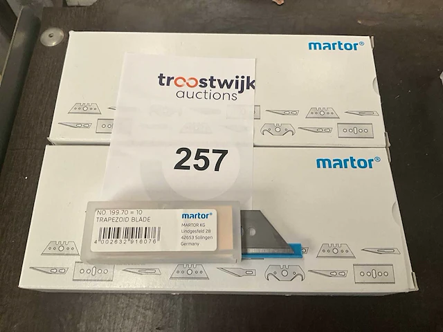 Matador. 199.70 trapeziummesjes,100 stuks. (2x) - afbeelding 1 van  2