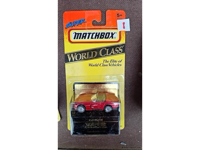 Matchbox world class - afbeelding 1 van  2