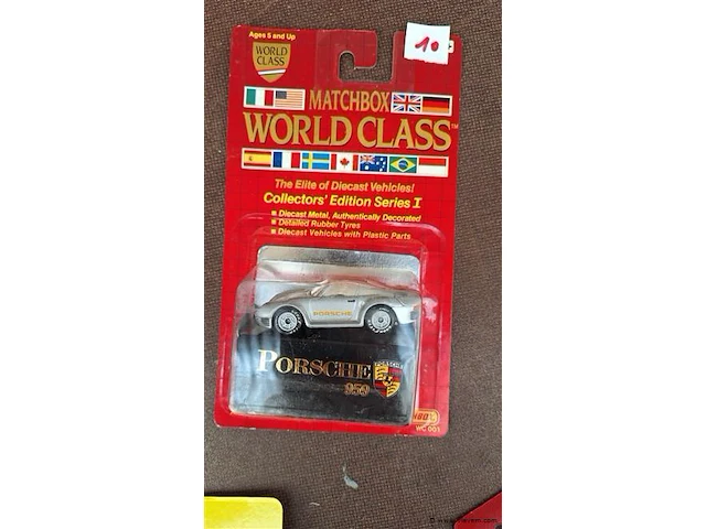 Matchbox world class - afbeelding 1 van  2