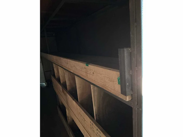Materiaal container metaal - afbeelding 9 van  9