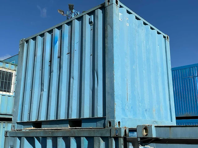 Materiaal container metaal - afbeelding 2 van  6