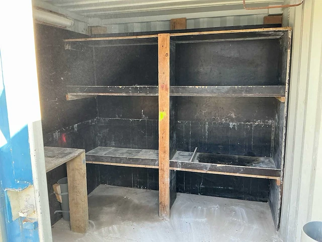 Materiaal container metaal - afbeelding 6 van  6