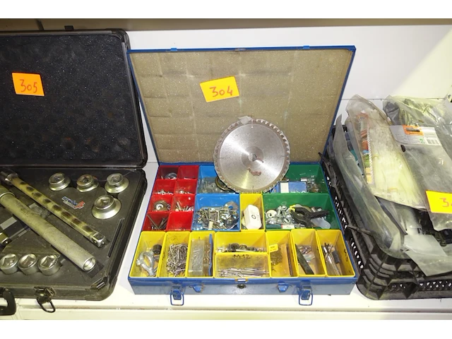 Materiaal koffer met materiaal - afbeelding 1 van  2
