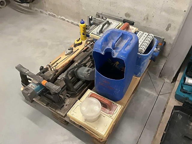 Materiaal voor vloerder - afbeelding 2 van  5