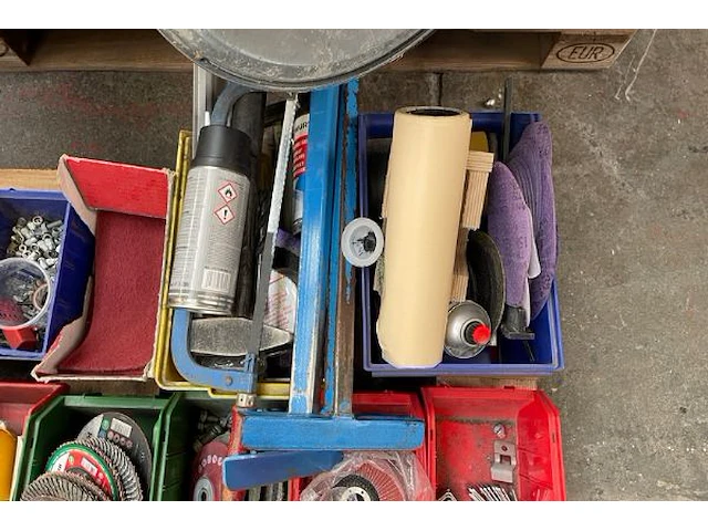 Materiaal - afbeelding 3 van  3