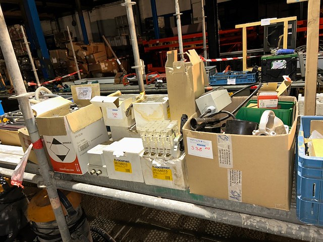 Materiaal - afbeelding 1 van  14