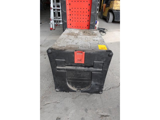 Materiaalbak met inhoud - afbeelding 7 van  7