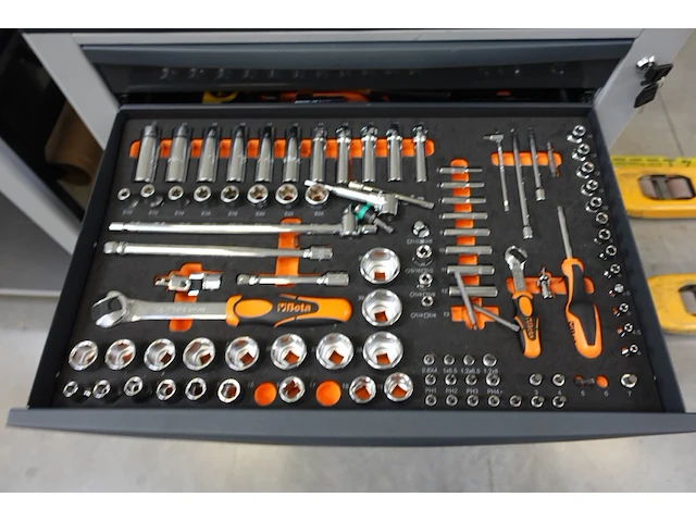 Materiaalkar beta + inhoud - afbeelding 5 van  11