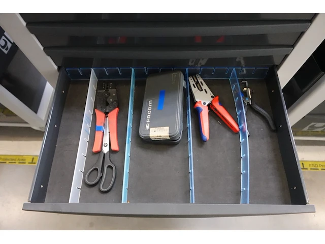 Materiaalkar beta + inhoud - afbeelding 6 van  10