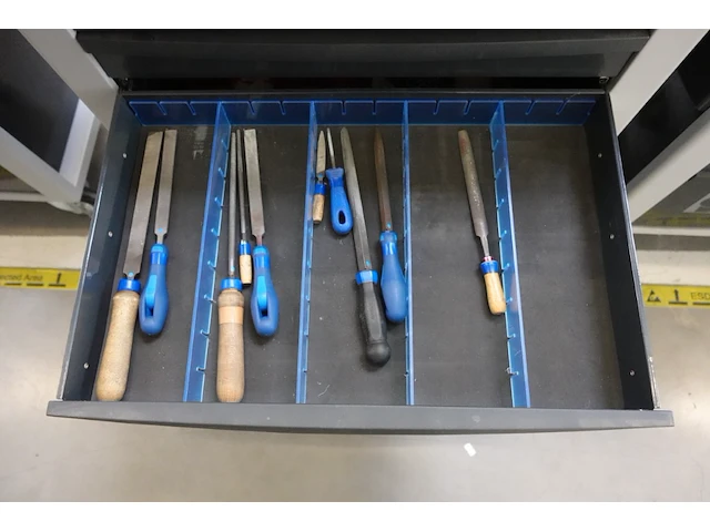 Materiaalkar beta + inhoud - afbeelding 7 van  10