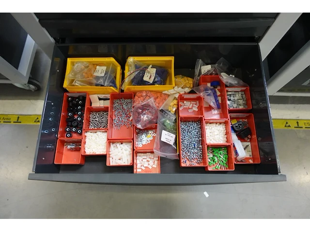 Materiaalkar beta + inhoud - afbeelding 8 van  10