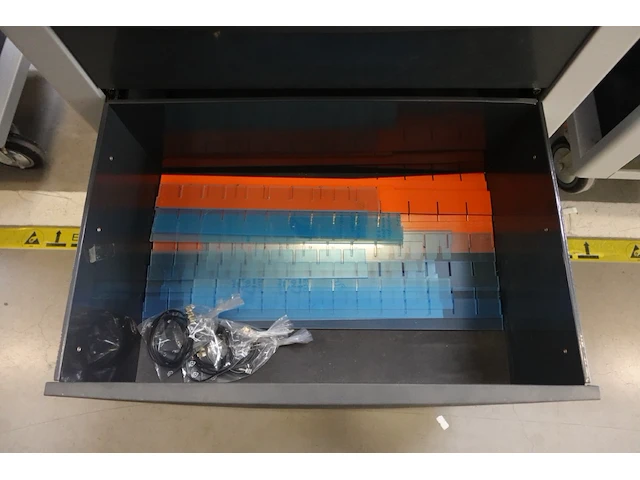 Materiaalkar beta + inhoud - afbeelding 9 van  10