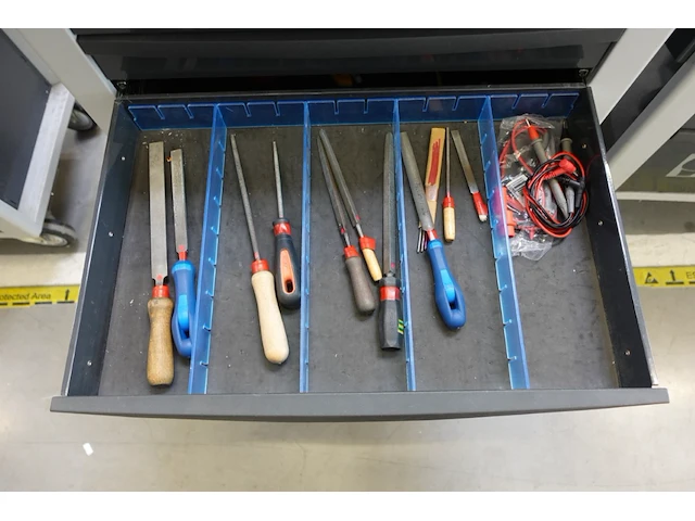 Materiaalkar beta + inhoud - afbeelding 8 van  11