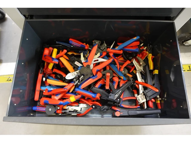 Materiaalkar beta + inhoud - afbeelding 10 van  11