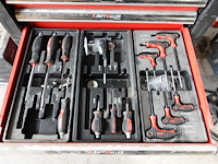 Materiaalkar met inhoud - afbeelding 6 van  9