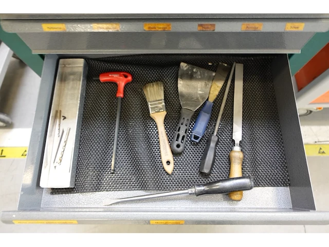 Materiaalkar stahlwille + inhoud - afbeelding 8 van  11