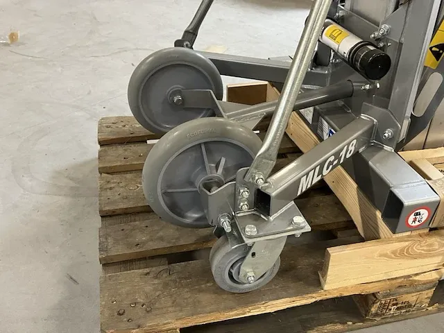 Materiaallift mlc-18, nieuw - afbeelding 2 van  14