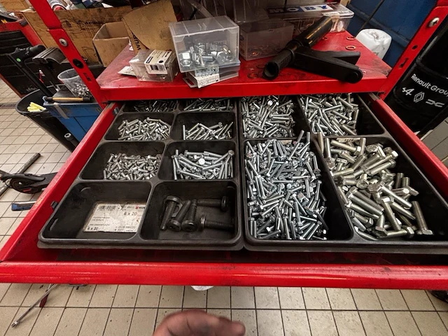 Materialen kast - afbeelding 5 van  9