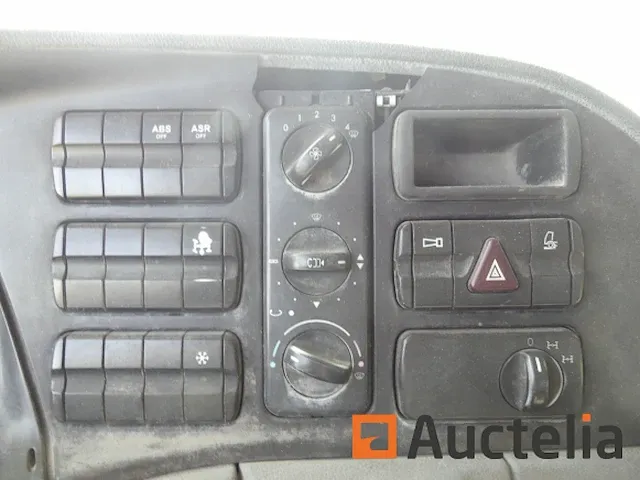 Matis:2517 - mercedes-benz kipper vrachtwagen - afbeelding 34 van  37
