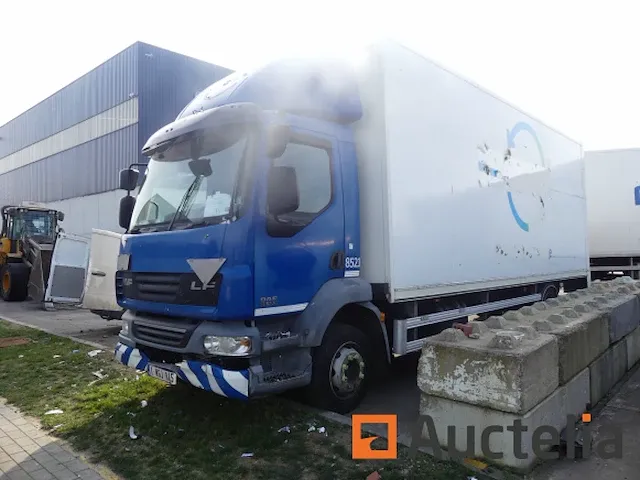 Matis:8521 - vrachtwagen met laadklep daf ae 55 lf5-12 - afbeelding 1 van  52