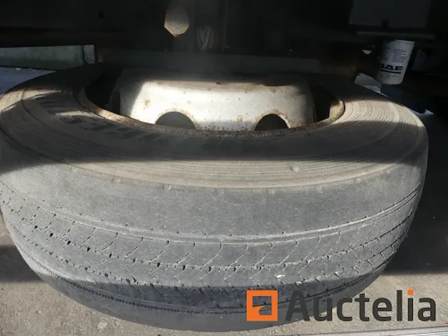 Matis:8521 - vrachtwagen met laadklep daf ae 55 lf5-12 - afbeelding 24 van  52