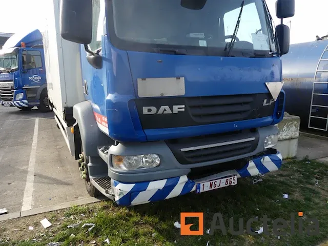 Matis:8521 - vrachtwagen met laadklep daf ae 55 lf5-12 - afbeelding 31 van  52