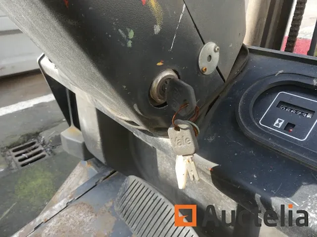Matis:8727 - heftruck yale gdp25te - afbeelding 28 van  48